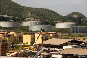 Venezuela weighs Opec exit as US discusses stake in oil fields